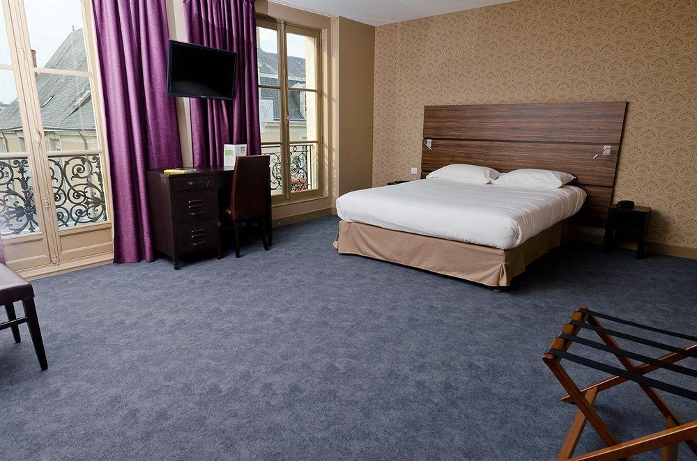 Logis Hotel Le Vert Galant La Flèche Esterno foto